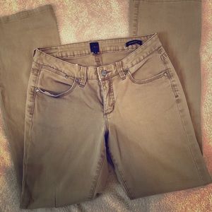 Jag Jenas Khaki low rise boot leg pants (size 8)
